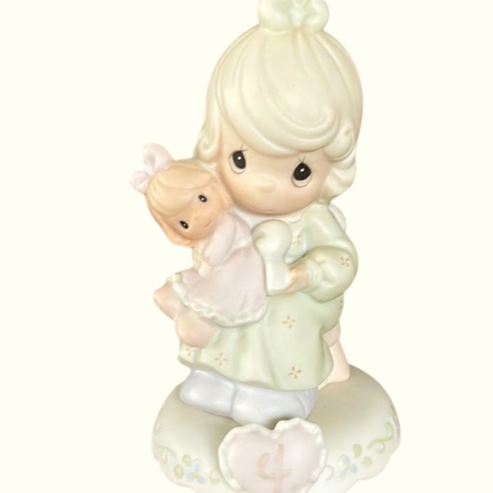 🧨VINTAGE PRECIOUS MOMENTS FIGURE “Growing in Grace” 4th Birthday Collectible